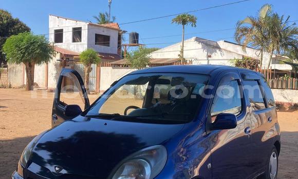Comprar Usado Toyota FunCargo Azul Carro em Maputo em Maputo Comprar Usado Toyota FunCargo Azul Carro em Maputo em Maputo
