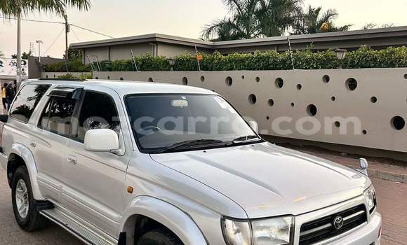 Tenga Tsaru Toyota Hilux Surf Zvimwe Mota in Maputo in Maputo