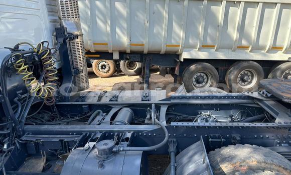 Nunua Ilio tumika Volvo F4 Nyeupe Lori ndani ya Maputo nchini Maputo Nunua Ilio tumika Volvo F4 Nyeupe Lori ndani ya Maputo nchini Maputo