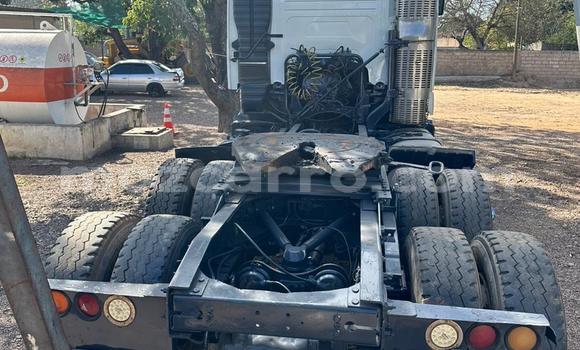 Nunua Ilio tumika Volvo F4 Nyeupe Lori ndani ya Maputo nchini Maputo Nunua Ilio tumika Volvo F4 Nyeupe Lori ndani ya Maputo nchini Maputo