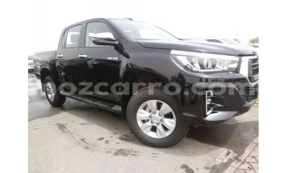 Nunua Imported Toyota Hilux Nyeusi Gari ndani ya Import - Dubai nchini Cabo Delgado Nunua Imported Toyota Hilux Nyeusi Gari ndani ya Import - Dubai nchini Cabo Delgado
