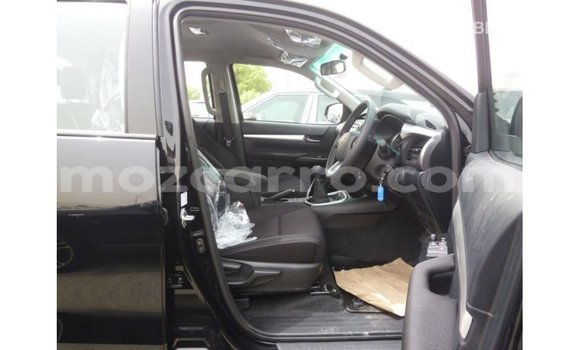 Nunua Imported Toyota Hilux Nyeusi Gari ndani ya Import - Dubai nchini Cabo Delgado Nunua Imported Toyota Hilux Nyeusi Gari ndani ya Import - Dubai nchini Cabo Delgado