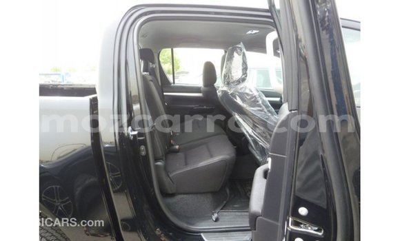 Nunua Imported Toyota Hilux Nyeusi Gari ndani ya Import - Dubai nchini Cabo Delgado Nunua Imported Toyota Hilux Nyeusi Gari ndani ya Import - Dubai nchini Cabo Delgado