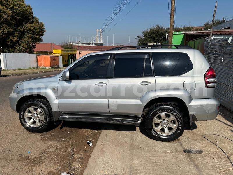 Big with watermark toyota land cruiser prado maputo maputo 27431