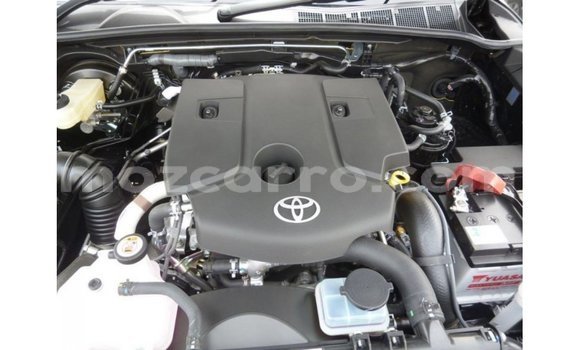 Nunua Imported Toyota Hilux Nyeusi Gari ndani ya Import - Dubai nchini Cabo Delgado Nunua Imported Toyota Hilux Nyeusi Gari ndani ya Import - Dubai nchini Cabo Delgado