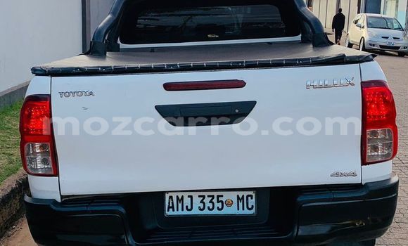 Comprar Novo Toyota Hilux Branco Carro em Maputo em Maputo Comprar Novo Toyota Hilux Branco Carro em Maputo em Maputo