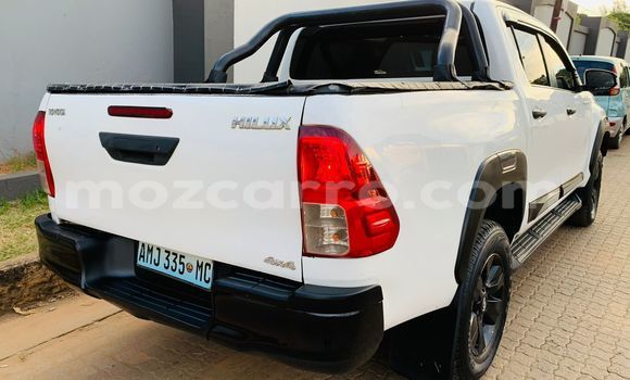 Comprar Novo Toyota Hilux Branco Carro em Maputo em Maputo Comprar Novo Toyota Hilux Branco Carro em Maputo em Maputo