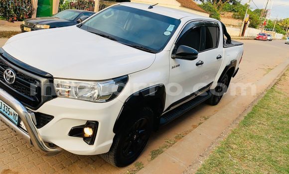 Comprar Novo Toyota Hilux Branco Carro em Maputo em Maputo Comprar Novo Toyota Hilux Branco Carro em Maputo em Maputo