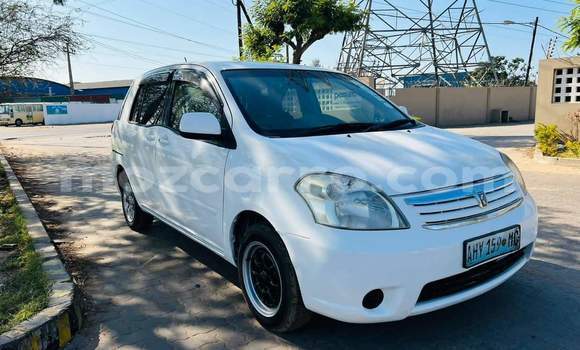 Buy Used Toyota Raum White Car in Maputo in Maputo Buy Used Toyota Raum White Car in Maputo in Maputo