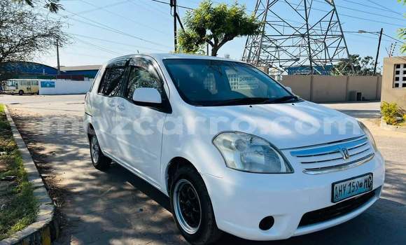 Buy Used Toyota Raum White Car in Maputo in Maputo Buy Used Toyota Raum White Car in Maputo in Maputo