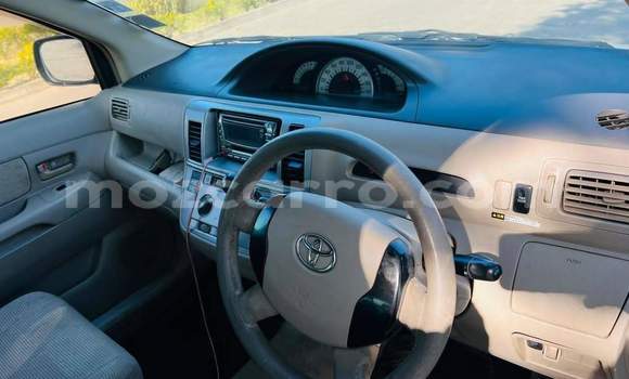 Buy Used Toyota Raum White Car in Maputo in Maputo Buy Used Toyota Raum White Car in Maputo in Maputo