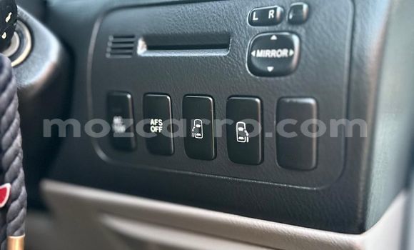 Nunua Ilio tumika Toyota Alphard Nyeupe Gari ndani ya Maputo nchini Maputo Nunua Ilio tumika Toyota Alphard Nyeupe Gari ndani ya Maputo nchini Maputo