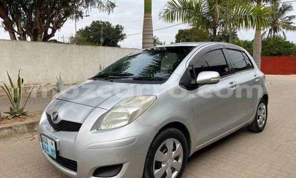 Comprar Usado Toyota Vitz Prata Carro em Maputo em Maputo Comprar Usado Toyota Vitz Prata Carro em Maputo em Maputo
