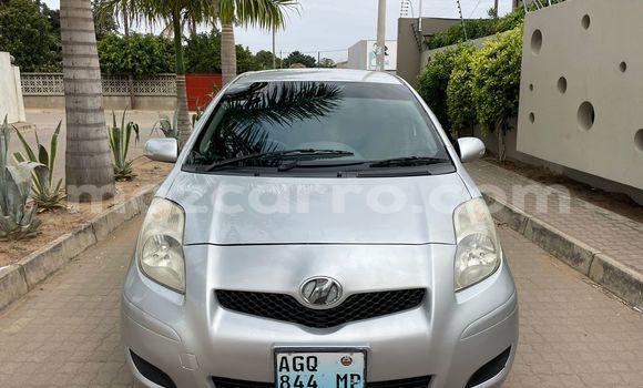 Comprar Usado Toyota Vitz Prata Carro em Maputo em Maputo Comprar Usado Toyota Vitz Prata Carro em Maputo em Maputo