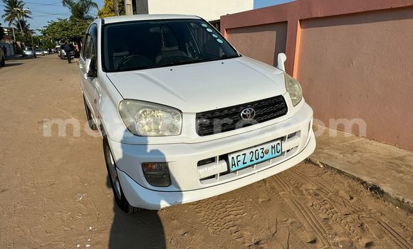 Comprar Usado Toyota RAV4 Branco Carro em Maputo em Maputo
