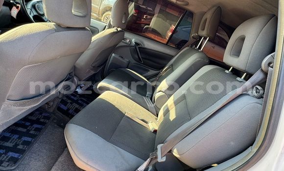Buy Used Toyota RAV4 White Car in Maputo in Maputo Buy Used Toyota RAV4 White Car in Maputo in Maputo
