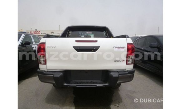 Nunua Imported Toyota Hilux Nyeupe Gari ndani ya Import - Dubai nchini Cabo Delgado Nunua Imported Toyota Hilux Nyeupe Gari ndani ya Import - Dubai nchini Cabo Delgado