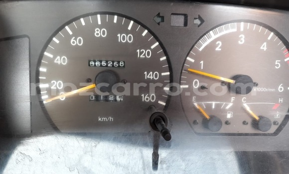 Comprar Usado Toyota Hiace Branco Carro em Moçambique em Nampula Comprar Usado Toyota Hiace Branco Carro em Moçambique em Nampula