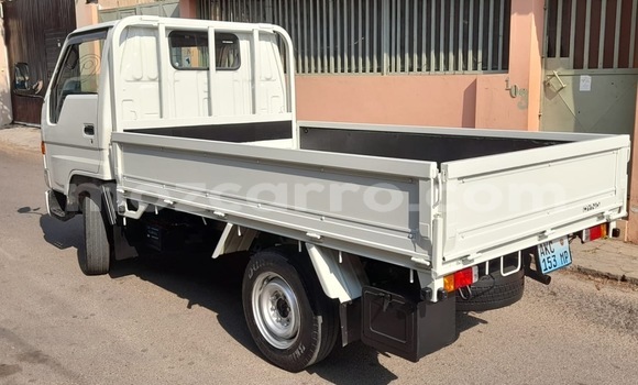 Buy Used Toyota Dyna White Car in Maputo in Maputo Buy Used Toyota Dyna White Car in Maputo in Maputo