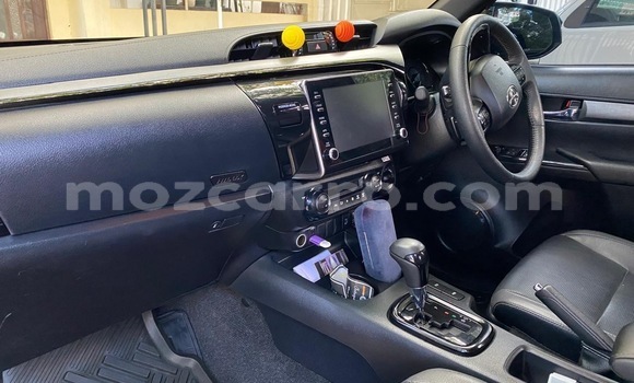Comprar Usado Toyota Hiluxe Revo Branco Carro em Maputo em Maputo Comprar Usado Toyota Hiluxe Revo Branco Carro em Maputo em Maputo