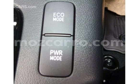 Nunua Imported Toyota Hilux Nyeupe Gari ndani ya Import - Dubai nchini Cabo Delgado Nunua Imported Toyota Hilux Nyeupe Gari ndani ya Import - Dubai nchini Cabo Delgado