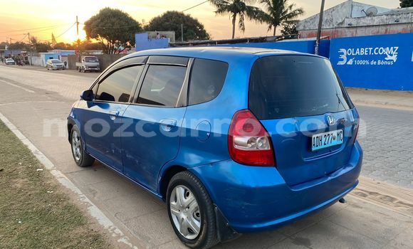 Comprar Usado Honda Fit Azul Carro em Maputo em Maputo