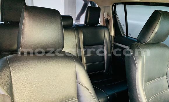 Buy Used Toyota Hilux White Car in Maputo in Maputo Buy Used Toyota Hilux White Car in Maputo in Maputo