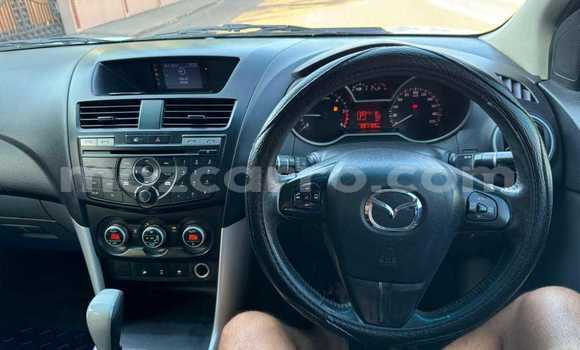 Nunua Ilio tumika Mazda BT-50 Nyeupe Gari ndani ya Maputo nchini Maputo Nunua Ilio tumika Mazda BT-50 Nyeupe Gari ndani ya Maputo nchini Maputo