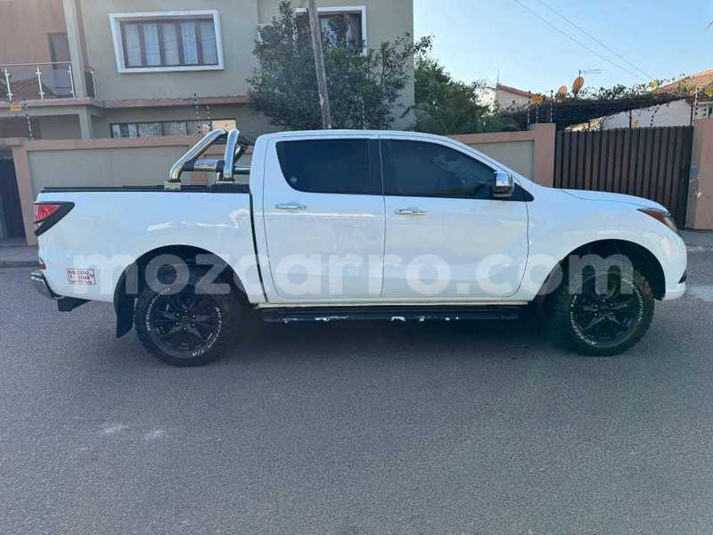 Big with watermark mazda bt 50 maputo maputo 27502