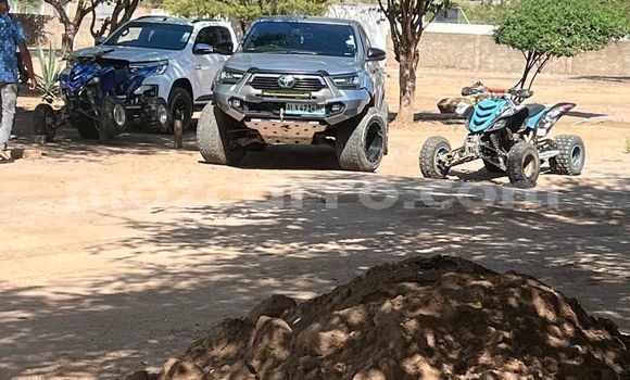 Comprar Usado Toyota Hilux Prata Carro em Maputo em Maputo Comprar Usado Toyota Hilux Prata Carro em Maputo em Maputo