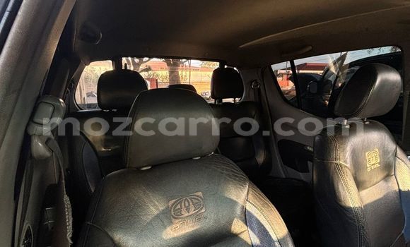 Nunua Ilio tumika Mitsubishi L200 Fedha Gari ndani ya Maputo nchini Maputo Nunua Ilio tumika Mitsubishi L200 Fedha Gari ndani ya Maputo nchini Maputo