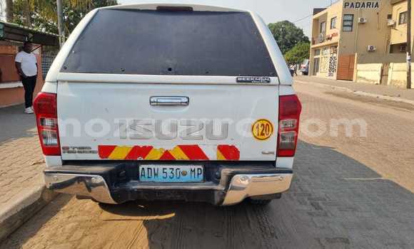 Buy Used Isuzu D-MAX White Car in Maputo in Maputo Buy Used Isuzu D-MAX White Car in Maputo in Maputo