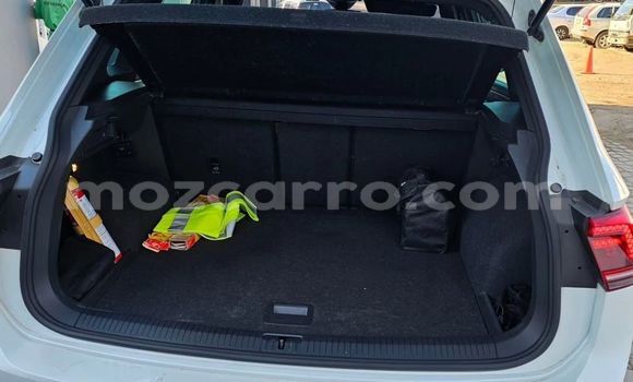 Buy New Volkswagen Tiguan White Car in Maputo in Maputo Buy New Volkswagen Tiguan White Car in Maputo in Maputo