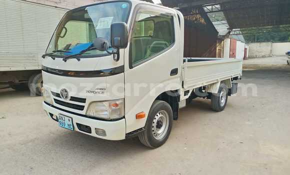 Nunua Ilio tumika Toyota Town Ace Nyeupe Gari ndani ya Maputo nchini Maputo Nunua Ilio tumika Toyota Town Ace Nyeupe Gari ndani ya Maputo nchini Maputo