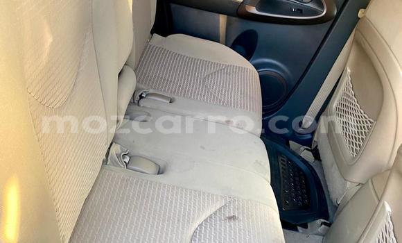 Buy Used Toyota Vanguard White Car in Maputo in Maputo Buy Used Toyota Vanguard White Car in Maputo in Maputo