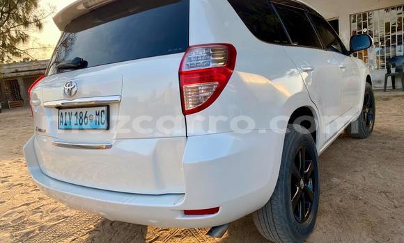 Buy Used Toyota Vanguard White Car in Maputo in Maputo Buy Used Toyota Vanguard White Car in Maputo in Maputo