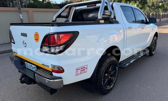 Comprar Usado Mazda BT-50 Branco Carro em Maputo em Maputo Comprar Usado Mazda BT-50 Branco Carro em Maputo em Maputo