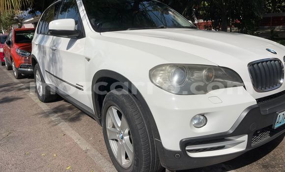 Buy Used BMW X5 White Car in Maputo in Maputo Buy Used BMW X5 White Car in Maputo in Maputo