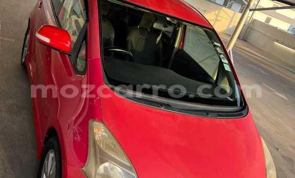 Tenga Tsaru Toyota Ractis Tsvuku Mota in Maputo in Maputo