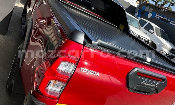 Comprar Novo Toyota Hiluxe Revo Vermelho Carro em Maputo em Maputo Comprar Novo Toyota Hiluxe Revo Vermelho Carro em Maputo em Maputo