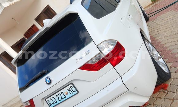 Nunua Ilio tumika BMW X3 Nyeupe Gari ndani ya Maputo nchini Maputo Nunua Ilio tumika BMW X3 Nyeupe Gari ndani ya Maputo nchini Maputo