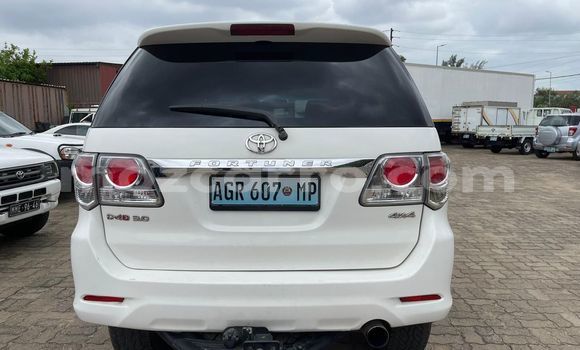 Comprar Usado Toyota Fortuner Branco Carro em Maputo em Maputo Comprar Usado Toyota Fortuner Branco Carro em Maputo em Maputo