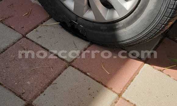 Comprar Usado Toyota Corolla Prata Carro em Maputo em Maputo Comprar Usado Toyota Corolla Prata Carro em Maputo em Maputo