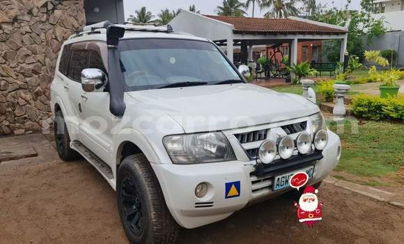 Tenga Tsaru Mitsubishi Pajero Chena Mota in Maputo in Maputo Tenga Tsaru Mitsubishi Pajero Chena Mota in Maputo in Maputo