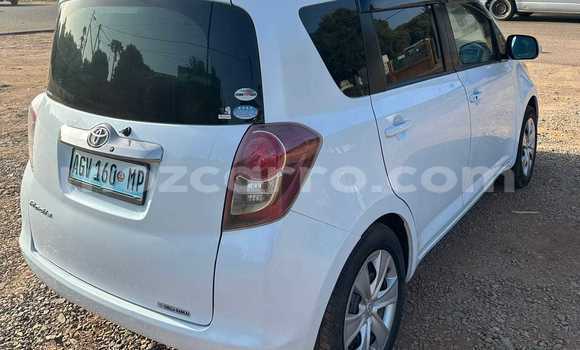Comprar Usado Toyota Ractis Branco Carro em Maputo em Maputo Comprar Usado Toyota Ractis Branco Carro em Maputo em Maputo