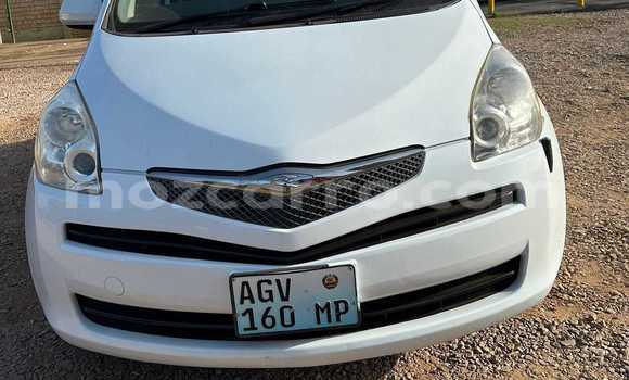 Comprar Usado Toyota Ractis Branco Carro em Maputo em Maputo Comprar Usado Toyota Ractis Branco Carro em Maputo em Maputo