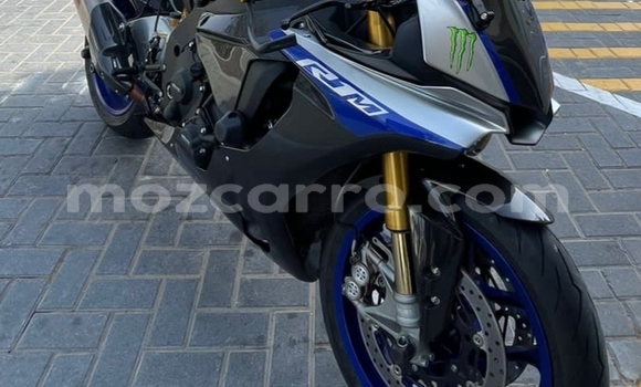 Tenga Tsaru Yamaha R1 Beige Bike in Maputo in Maputo