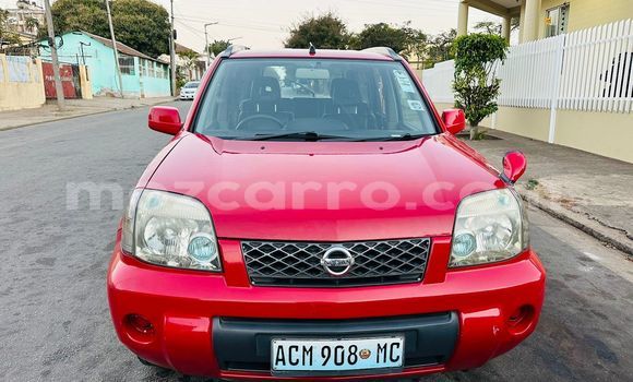 Tenga Tsaru Nissan X-Trail Tsvuku Mota in Maputo in Maputo Tenga Tsaru Nissan X-Trail Tsvuku Mota in Maputo in Maputo