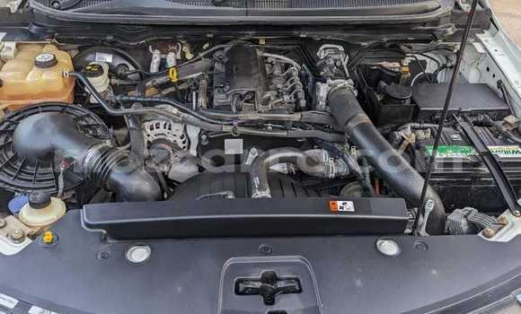 Nunua Ilio tumika Mazda BT-50 Nyeupe Gari ndani ya Maputo nchini Maputo Nunua Ilio tumika Mazda BT-50 Nyeupe Gari ndani ya Maputo nchini Maputo