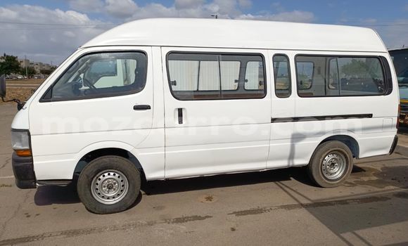 Nunua Ilio tumika Toyota Hiace Nyeupe Gari ndani ya Maputo nchini Maputo Nunua Ilio tumika Toyota Hiace Nyeupe Gari ndani ya Maputo nchini Maputo